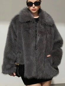 Aveloria Modichic 加大码灰色仿毛领纽扣大衣，奢华优雅的加大码设计，适合正式活动、休闲外出，营造精致的冬季氛围 - 灰色 - 查看 3