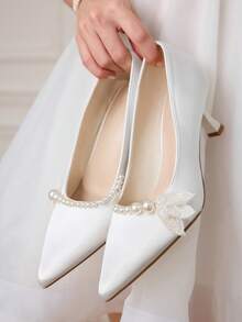 CUCCOO HITCHD 女士白色珍珠装饰尖头高跟鞋，优雅通勤、约会、婚礼、派对之选 - 白色 - 查看 1