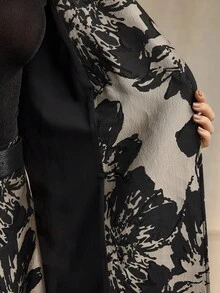 ZEYLAH 女士花卉提花面料翻领长袖优雅风衣 - 黑與白 - 查看 7