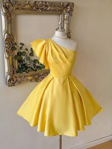 Lovelzi 优雅奢华不对称领口迷你盖袖褶饰缎面连衣裙，适合婚礼、派对、度假、新娘礼物、新娘