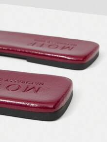 MOTF WOMEN STEREO FLOWER VACATION STYLE FASHIONABLE CASUAL FLAT SANDALS - Burgundy - View 6