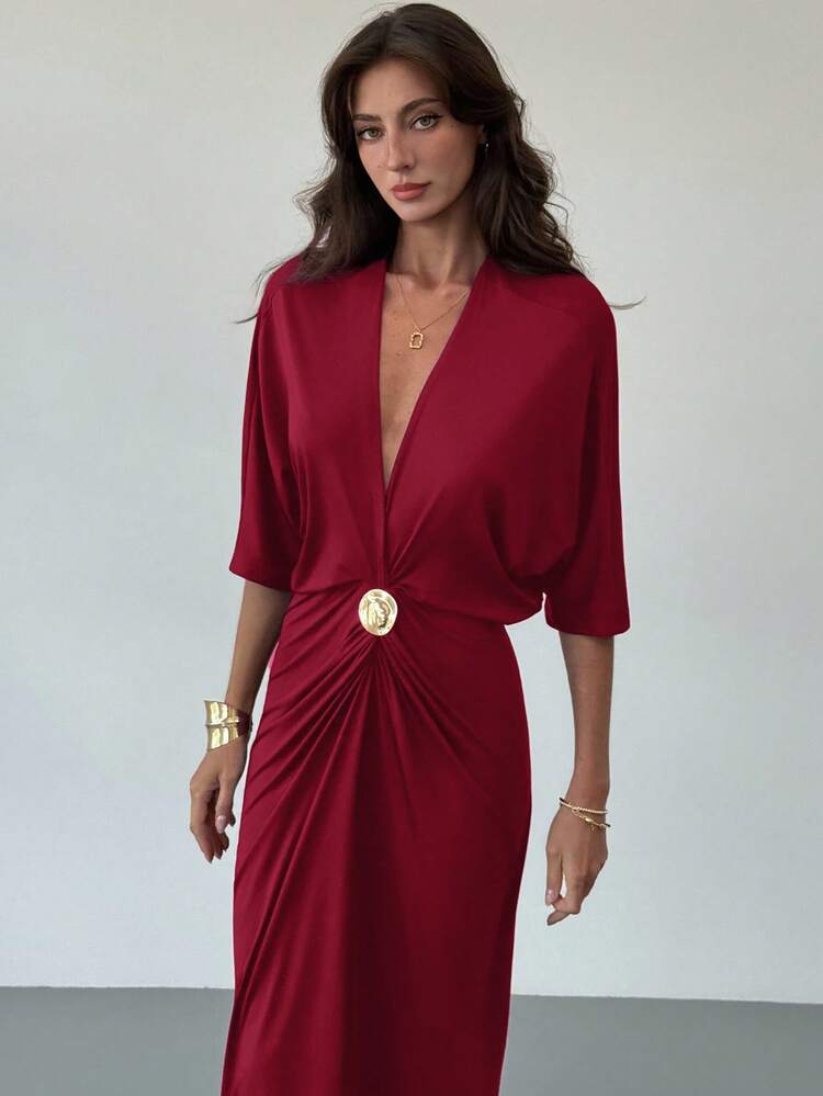 Aloruh 女士纯色重叠V领蝙蝠袖褶裥修身优雅长连衣裙，婚礼宾客礼服 - 酒紅色 - 查看 5
