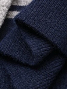 DAZY كنزة صوفية كاجوال بياقة V طويلة الأكمام مزينة بشعار معدني وخطوط متباينة، بتصميم فضفاض وسميك، لطراز الشارع الكاجوال للنساء، مناسبة للخريف والشتاء