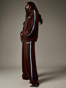 MISSGUIDED Wide Leg Joggers With Side Stripes And Logo Print For Casual Comfort And Style - Brown - View 6