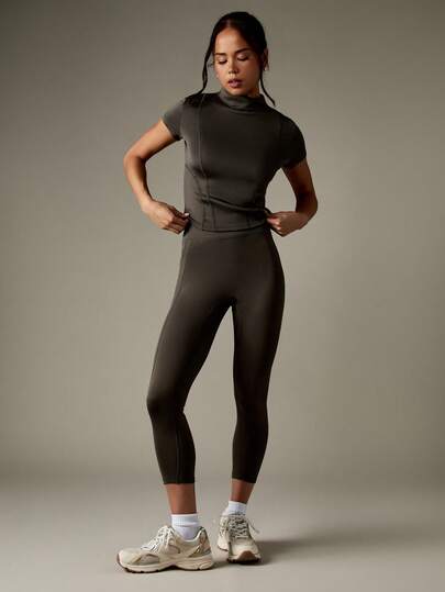 MISSGUIDED 运动健身两件套高领短袖上衣和高腰 7/8 长度紧身裤塑身健身训练瑜伽服压缩套装