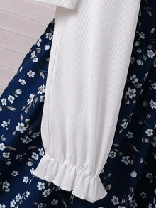 SHEIN Vintaside Kids 2 件女童休闲罗纹针织开衫，蝴蝶结装饰和简约印花吊带裙，春秋 - 藏蓝色 - 查看 7