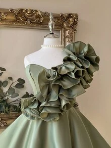 Lovelzi Elegant Romantic 3D Ruffle Decor Asymmetrical Neck High-Low Waist Cinched Party Formal Gown, For Cocktail