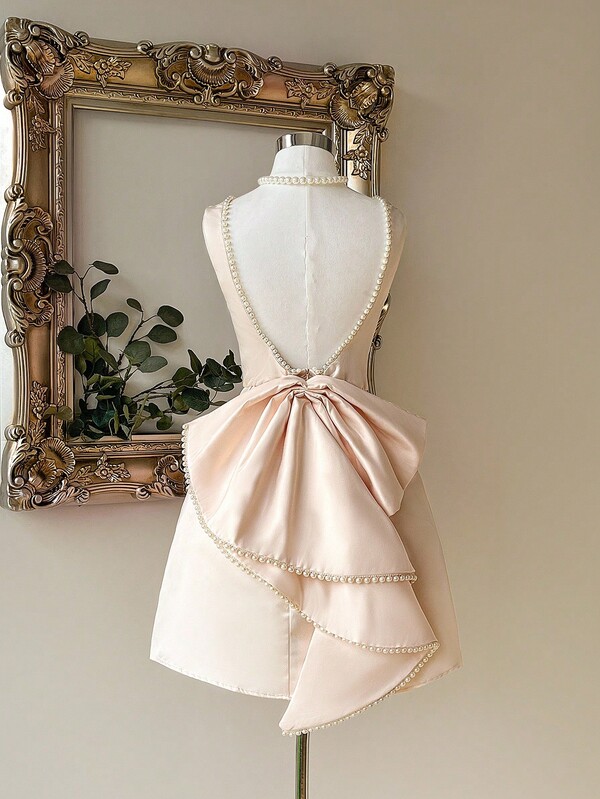 Lovelzi Elegant And Romantic Champagne-Colored Satin Gorgeous Faux Pearl Webbing Exaggerated Bow U-Shaped Back Evening Bachelorette Party, Prom Date, Birthday Cocktail Dress, Wedding Guest Dress