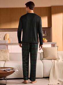 Manfinity Underwear&Sleepwear Basics Plus Size Men's Plaid Pocket Long Sleeve Pajama Set