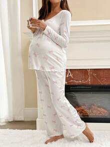 SHEIN 2件套孕妇舒适蝴蝶结印花V领上衣和裤子套装 - 彩色 - 查看 4