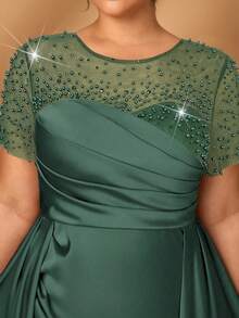 SHEIN Belle Đầm ngắn tay xếp ly dáng đuôi cá phối ren màu sâm panh sang trọng, đính đá lấp lánh, dành cho nữ cỡ lớn, thích hợp cho dạ hội, tiệc độc thân, hẹn hò, lễ hội âm nhạc, kỳ nghỉ, đám cưới, váy cho mẹ cô dâu, ngày Valentine. - Màu xanh lá cây đậm - Xem 3