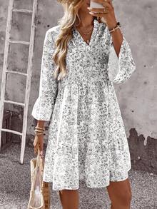 EMERY ROSE 休闲全印花V领收腰女式短款连衣裙 - 白色 - 查看 6