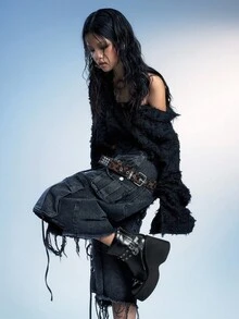 Sugerpunk 女士休闲派对舒适踝靴，哥特式铆钉金属双带搭扣后拉链，黑色朋克风厚底粗跟踝靴 - 黑色 - 查看 4