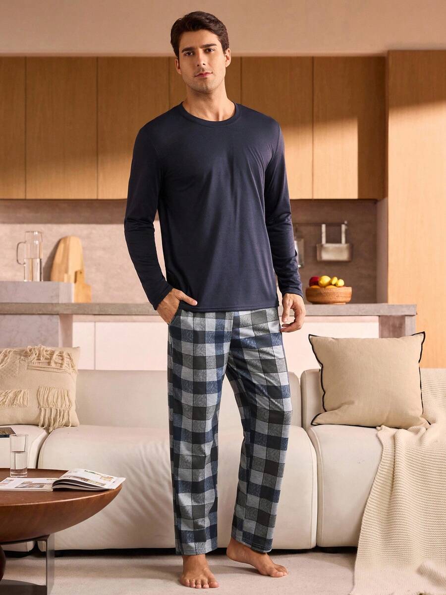 Manfinity Underwear&Sleepwear Basics Herren Einfarbiges Crew-Neck Langarm-Top und karierte Hose Pyjama Set, Herbst Winter Kleidung Herren Loungewear Set