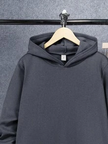 SHEIN 两件套青少年男童休闲百搭舒适连帽纯色刺绣卫衣裤套装，适合派对、上学、郊游、秋冬季穿着。青少年男童套装，包含连帽衫和裤子。两件套青少年男童连帽衫和运动裤，男童青少年运动套装，青少年连帽衫套装，冬季套装，冬季服装，秋季服装，秋季服装，所有儿童服装 - 深灰色 - 查看 3