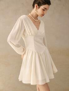 Cévolie 休闲优雅荷叶边V领泡泡袖连衣裙