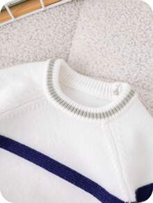 SHEIN Áo len chui đầu co giãn rộng rãi thoải mái, dễ thương, nhiều màu sắc, họa tiết sọc cho bé trai mùa thu/đông, thích hợp cho mùa tựu trường và tốt nghiệp - Nhiều màu - Xem 7