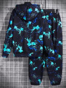 SHEIN 兒童 2 件組青少年男孩發光印花連帽衫與冬季長褲套裝，黑色，秋季，街頭風，城市度假，Y2K 萬聖節藍色火焰運動套裝 - 黑色 - 查看 4