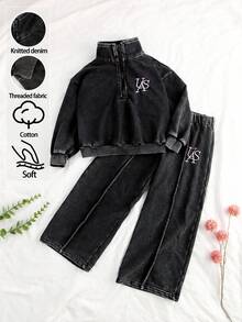 SHEIN Playful Pals Girls Young Girl New Black Washed Casual Loose Playful Cute English Embroidery Zip-Up Knit Denim Top @ Casual Loose Embroidered Wide-Leg Denim Pants Set, Suitable For Daily Wear, Simple And Fashionable Fall Winter - Black - View 3