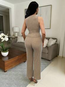 Conjunto elegante de negocios casuales para mujer, camiseta sin mangas ajustada y sexy con decoración de botones de metal y pantalones, conjunto de 2 piezas en color negro - Albaricoque - Ver 11