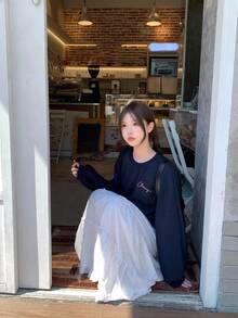 DAZY Women's Embroidered Crew Neck Thermal Lined Long Sleeve Sweatshirt, Autumn/Winter