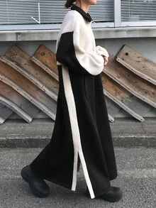 FRIFUL 女式宽松拼色仿羊毛Polo领长款连衣裙 - 黑與白 - 查看 1