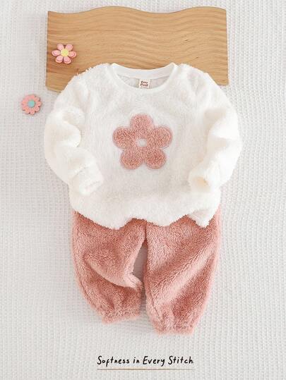 Cozy Pixies Conjunto de 2 piezas de top de manga larga con cuello redondo y pantalones con puño elástico con estampado de corazón en contraste de color para bebé niña