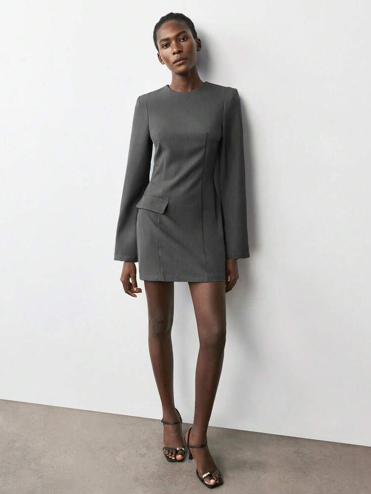 SHEIN Maija 2025 Modern City Style Round Neck Wide Shoulder Fitted Decorative Pocket Mini Dress For Women, Suitable For Early Autumn Back To School Season And Party Season,Old Money Style,Classic And Wearable Dress,Olive Green,Business Casual Woman,Classic Urban Dress,