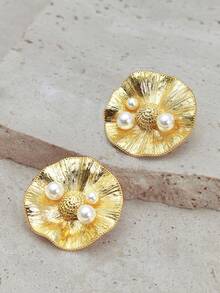 Opalesca 1 对珍珠/珍珠母，纹理，金属/金属饰面，3D 花朵/花卉耳钉，适合工作、休闲、优雅、可爱、奢华、婚礼、节日、度假、露营、Y2K、妈妈、女士、女孩、秋季、冬季、节日、假日、度假、老钱、万圣节 - 金色 - 查看 4