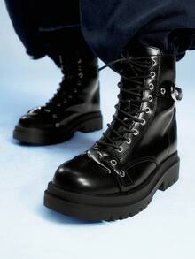 Sugerpunk 女式哥特式圆头粗跟靴，金属扣设计，PU 皮革，黑色，适合派对、日常穿着和休闲时尚 - 黑色 - 查看 2