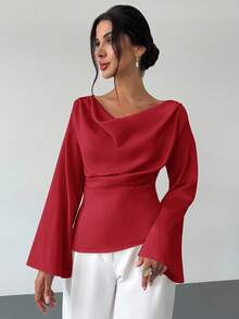 Firerie Áo sơ mi nữ cổ thuyền tay loe cạp chun màu mơ, phong cách tối giản thanh lịch, chất liệu satin cổ bẻ bất đối xứng, tay chuông, trang phục công sở sang trọng - Màu Đỏ Sâu - Xem 3