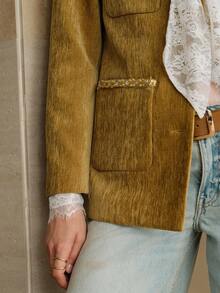 Arave 梭织纯色亮片蕾丝拼布金属纽扣装饰口袋圆领长袖插肩袖户外休闲通勤女春秋外套 - 卡其色 - 查看 8