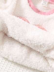 3 件套女婴服装套装：连帽羊毛夹克、心形印花撞色圆领毛衣和松紧腰裤