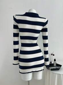 SHEIN Unity 女式休闲翻领蓝白条纹针织连衣裙，秋冬 - 藍白色 - 查看 2