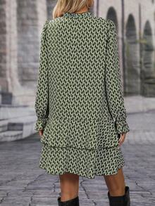 EMERY ROSE Váy suông rộng rãi họa tiết hình học viền bèo nhún cho nữ - xanh quân đội - Xem 2