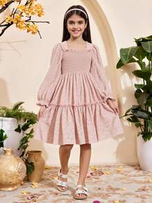 SHEIN Tween Girl Ditsy Floral Print Flounce Sleeve Frill Trim Shirred Dress