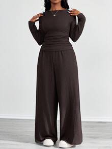SHEIN PETITE CURVE 2pcs Plus Size Textured Brown Pleated Long Sleeve Top And Pockets Pants Set - Brown - View 3