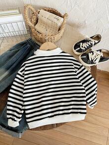 SHEIN 男童黑白条纹半拉链卫衣，保暖舒适，适合户外、上学、日常穿着，秋冬季节适用。