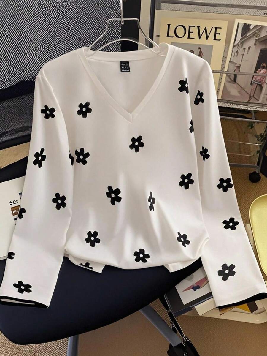 GlowEve Pull décontracté à col rond, manches raglan, tricot côtelé, patchwork, motif floral ajouré et clous à la mode pour femmes en automne - Noir et Blanc - Voir 1