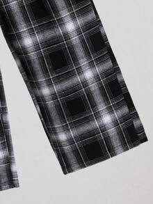 SHEIN Tween-Jungen Pyjama-Set mit Rundhalsausschnitt, kurzen Ärmeln und T-Shirt mit Buchstabenmuster und karierter Hose