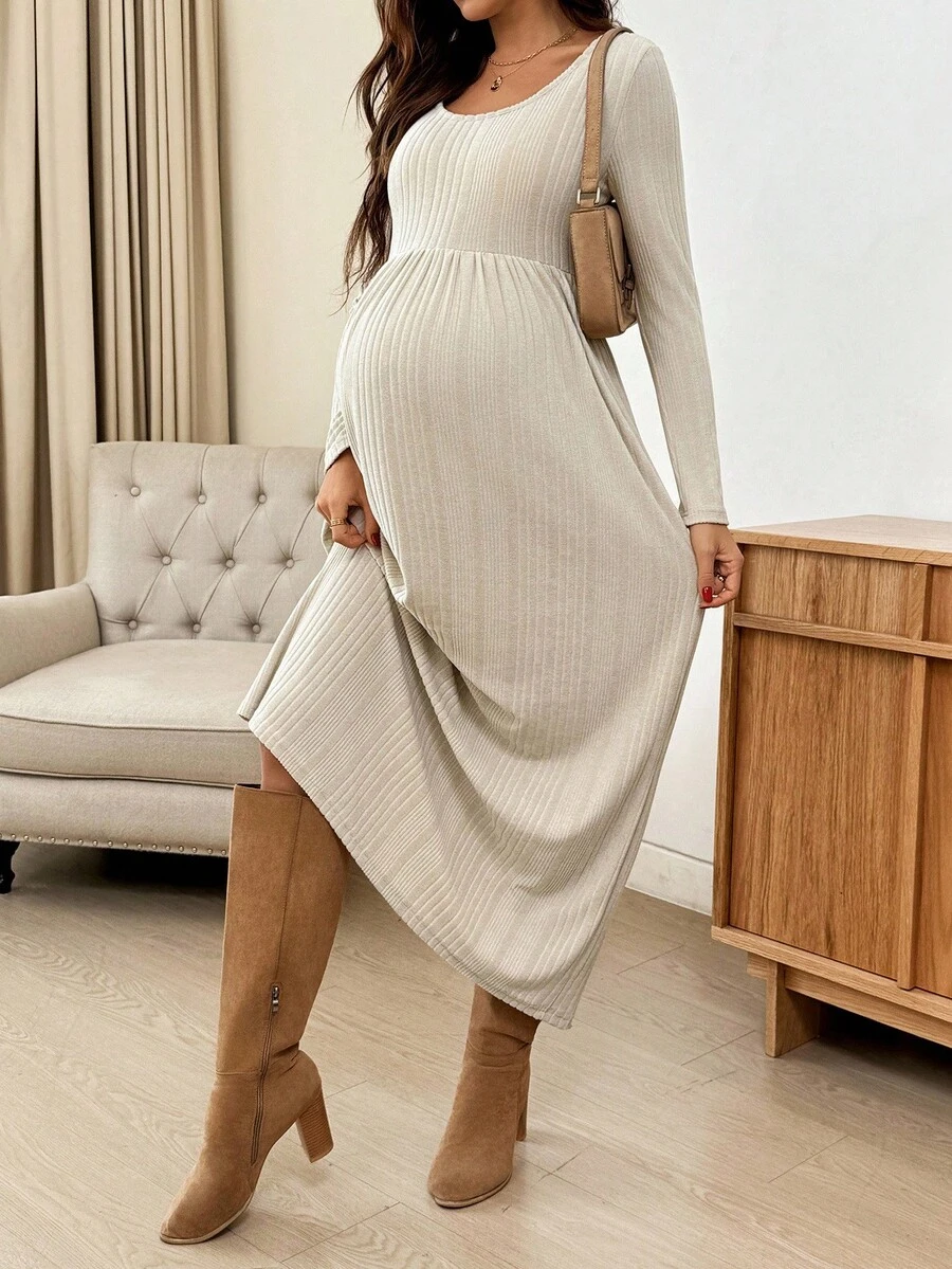 SHEIN 孕妇纯色简约日常装圆领长袖连衣裙 - 杏色 - 查看 1