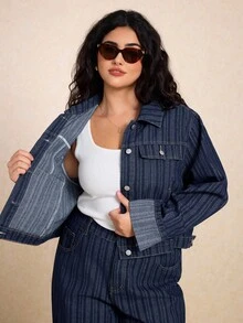 Elaquor 加大码深蓝色长袖宽松牛仔外套。精致牛仔提花面料，袖口卷边。适合秋季休闲外套。 - 深色水洗藍 - 查看 7