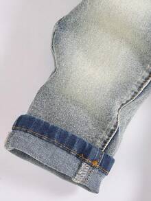 SHEIN Playful Pals 男童休闲日常都市街头松紧腰简约舒适破洞复古休闲牛仔裤