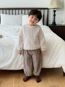DAZY Conjunto de pijama de top de manga larga de cuello redondo y pantalones de color liso de felpa para bebé niño y niño pequeño - Albaricoque - Ver 3