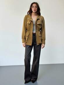 Maija 2025 橄榄绿高领金属纽扣设计女式初秋风衣棕色夹克女式春季夹克女式短袖外套女式夏季夹克女式工装夹克 - 橄欖綠 - 查看 8
