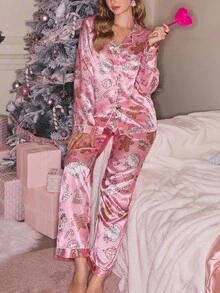 SHEIN Bộ đồ ngủ satin màu hồng dễ thương dành cho nữ, hình ông già Noel, người bánh gừng, cây thông Noel, kẹo, áo ve áo in hình bông tuyết và quần dài, quần áo thu đông - Hồng - Xem 4