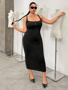 SHEIN EZwear 加大码纯色拉绒罗纹纽扣细节休闲吊带连衣裙，百搭秋冬装 - 黑色 - 查看 8