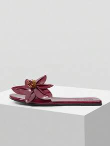 MOTF WOMEN STEREO FLOWER VACATION STYLE FASHIONABLE CASUAL FLAT SANDALS - Burgundy - View 3