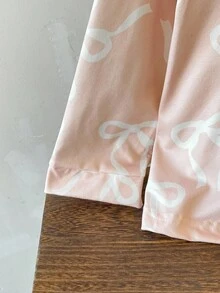 SHEIN 2件套 女童可爱蝴蝶结装饰白色长袖上衣和裤子睡衣套装 浅粉色睡衣套装 儿童真丝睡衣 女童睡衣 女童真丝睡衣套装 蝴蝶结睡衣套装 嘉年华秋冬儿童翻领长款睡衣套装 - 淺粉色 - 查看 3