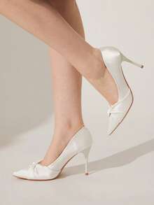 CUCCOO HITCHD 女士时尚优雅珍珠白缎面尖头高跟鞋，适合宴会、婚礼、通勤、约会、圣诞派对